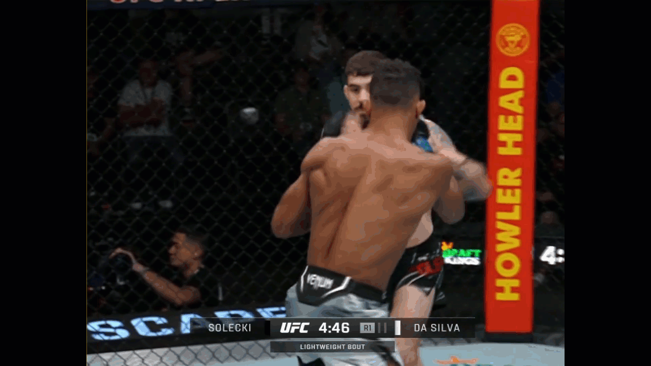 Knocked down: counter hook over the exposed right hand